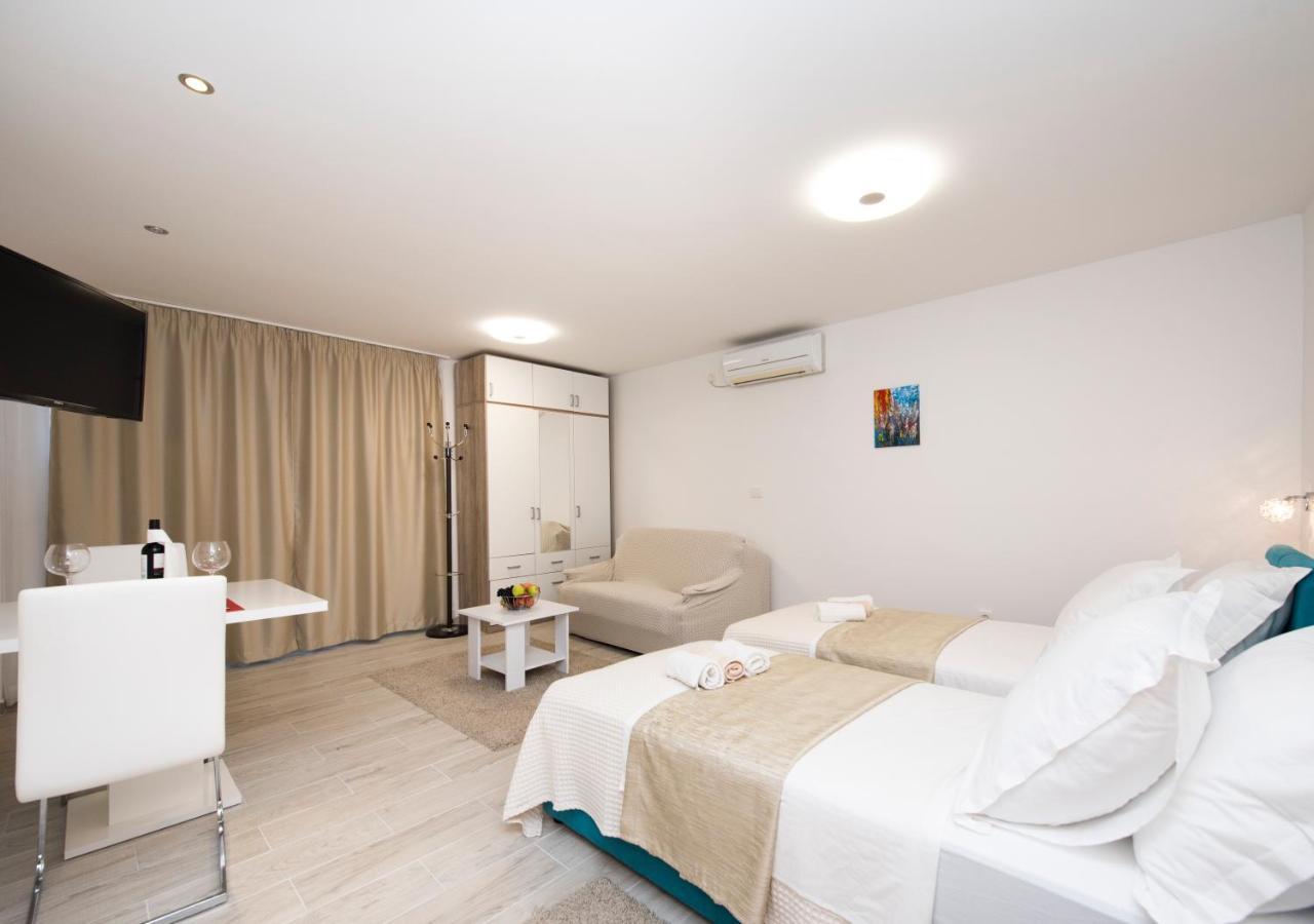 Apartments Maraton สปลิท ภายนอก รูปภาพ