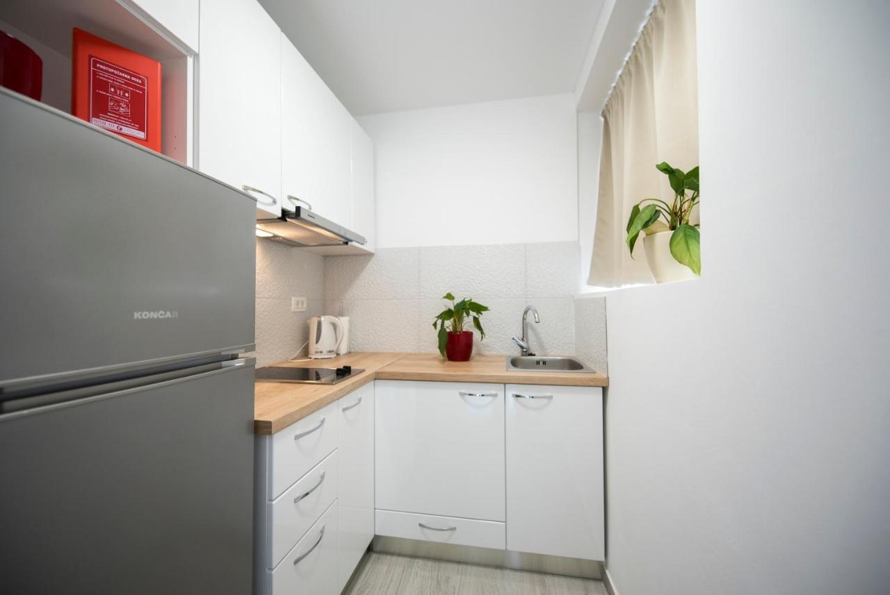 Apartments Maraton สปลิท ภายนอก รูปภาพ